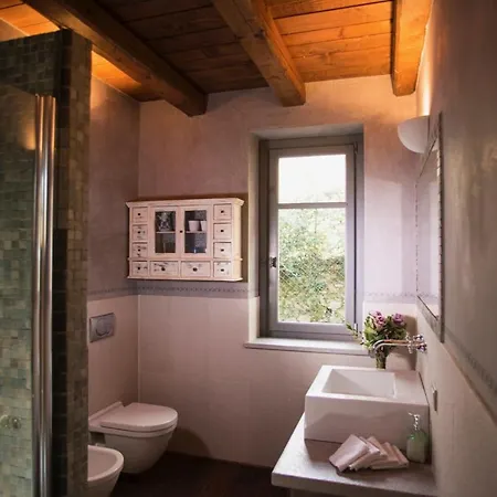 Cascina Canee Panzió Angera