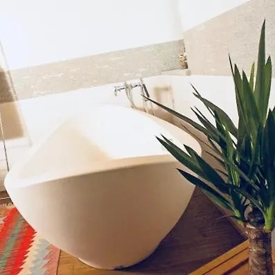 Cascina Canee Bed & Breakfast Angera